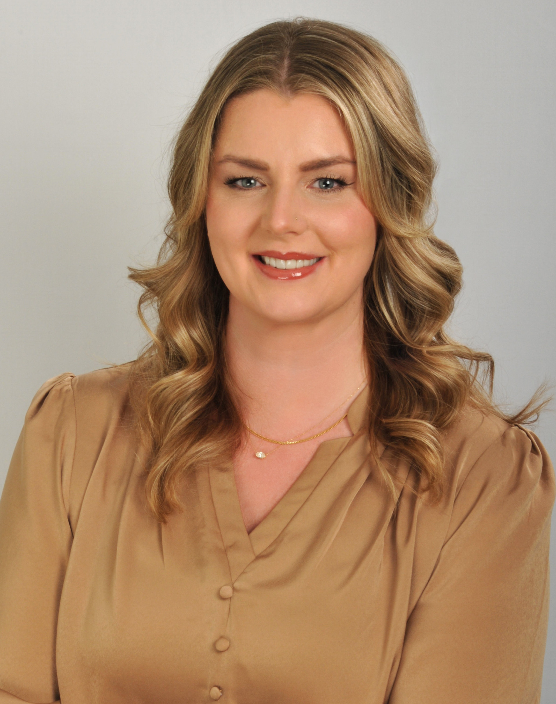 Lindsay Kasprzak Lindsay Kasprzak, Assistant Manger